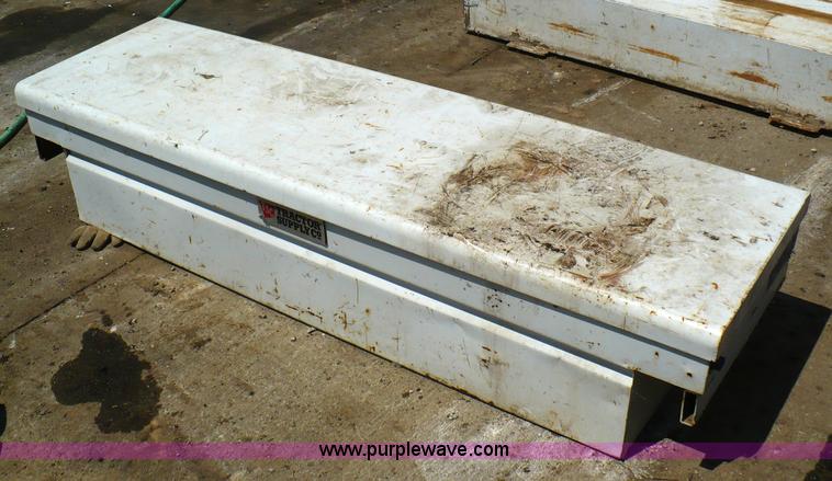 image for item A9580 Tractor Supply pickup toolbox