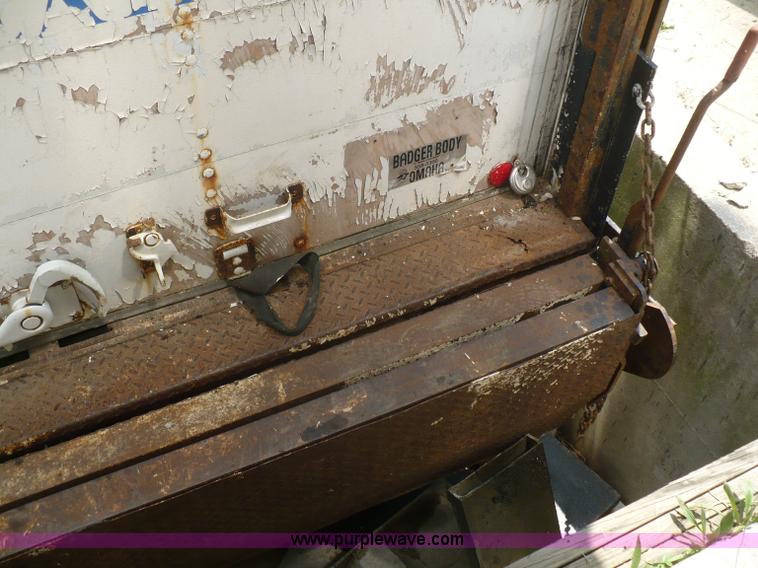 image for item A9582 Midwest Streator van box body