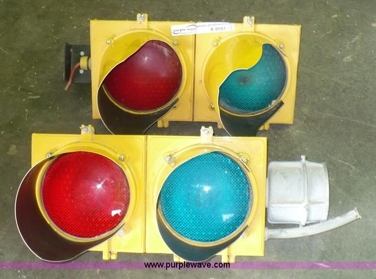 image for item A9593 Traffic lights