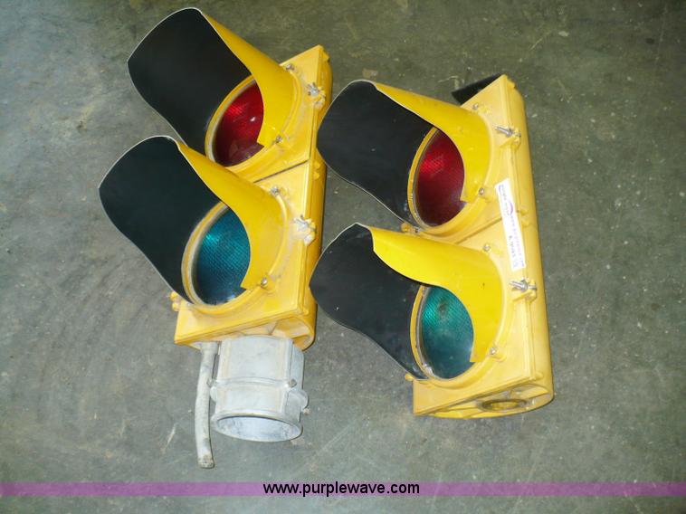 image for item A9593 Traffic lights