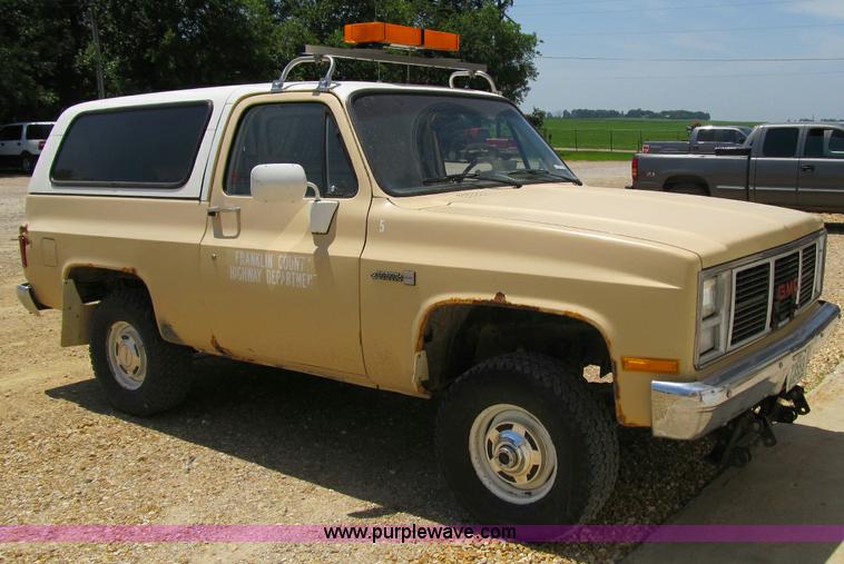 image for item A9607 1987 GMC Jimmy V1500 SUV