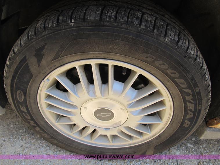 image for item A9608 2000 Chevrolet Impala