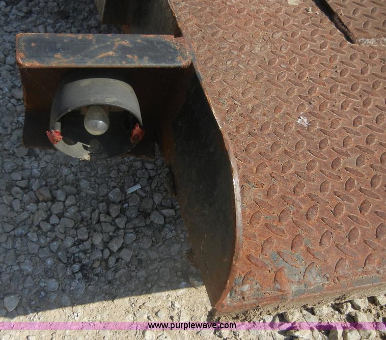 image for item A9857 1990 Star 10' tilt trailer