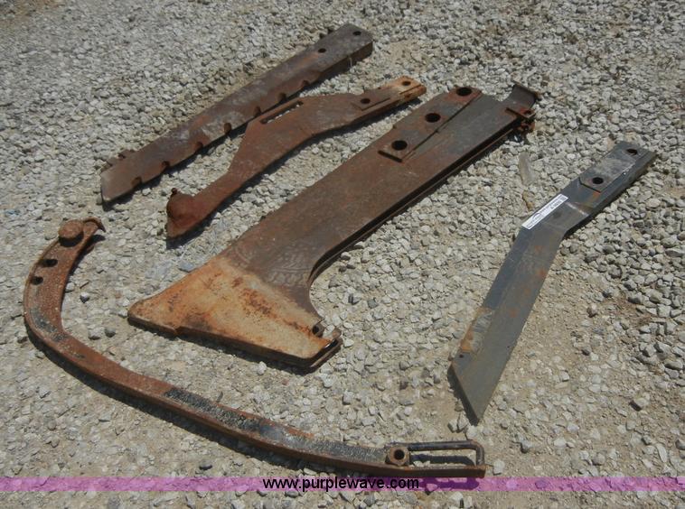 image for item A9930 (5) assorted blades and attachments for Case Maxi-Sneaker trencher