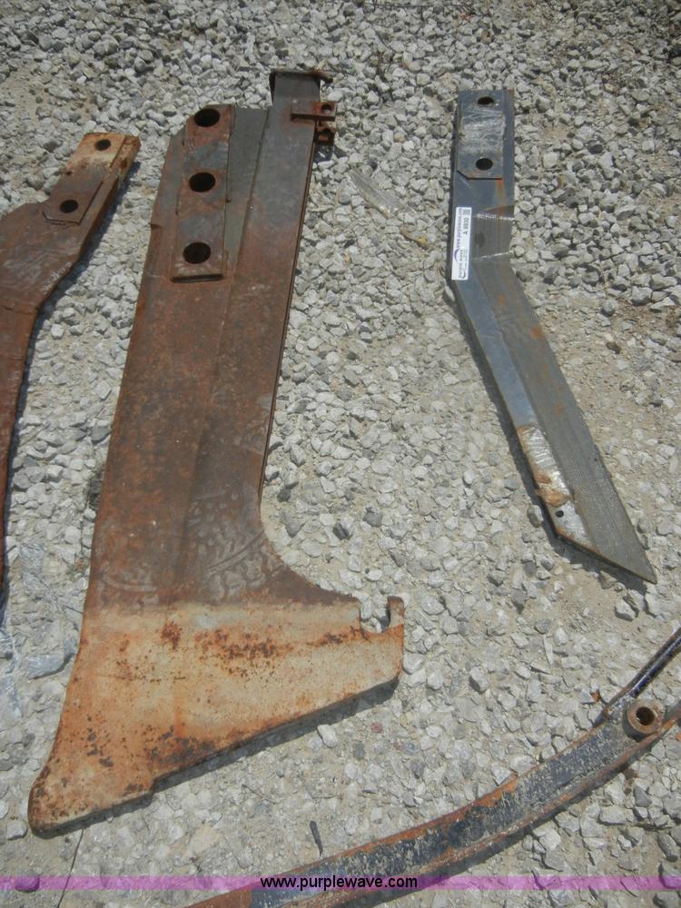 image for item A9930 (5) assorted blades and attachments for Case Maxi-Sneaker trencher