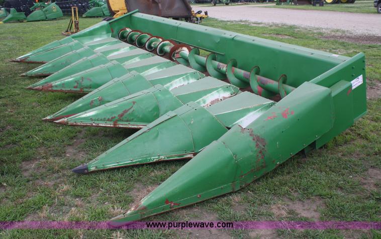image for item A2106 Case IH 1083 eight row corn head