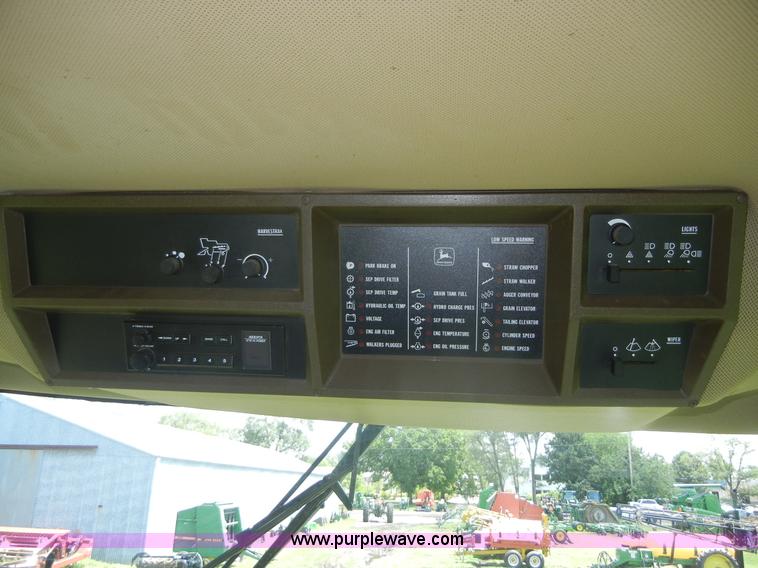 image for item A2109 John Deere 9500 combine