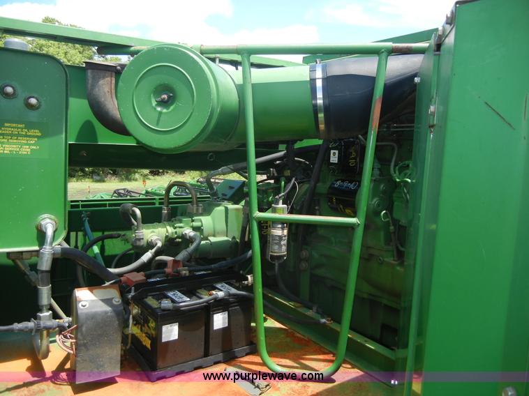 image for item A2109 John Deere 9500 combine