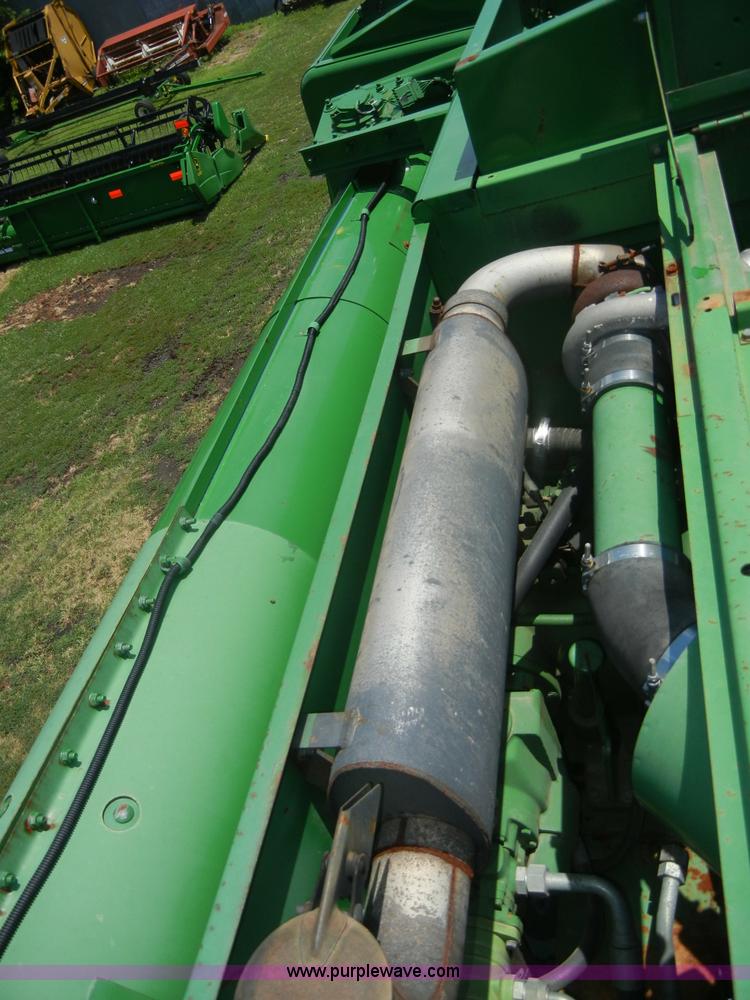 image for item A2109 John Deere 9500 combine