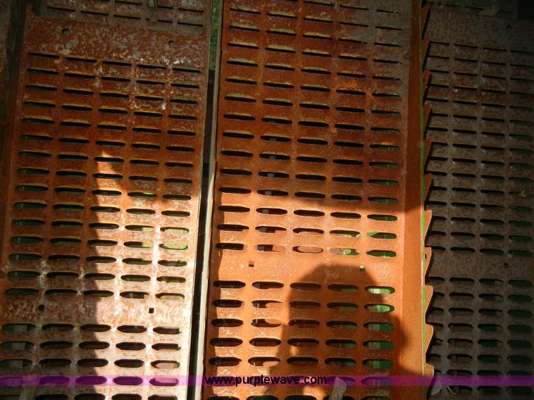 image for item A2109 John Deere 9500 combine