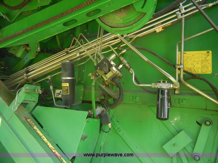 image for item A2109 John Deere 9500 combine