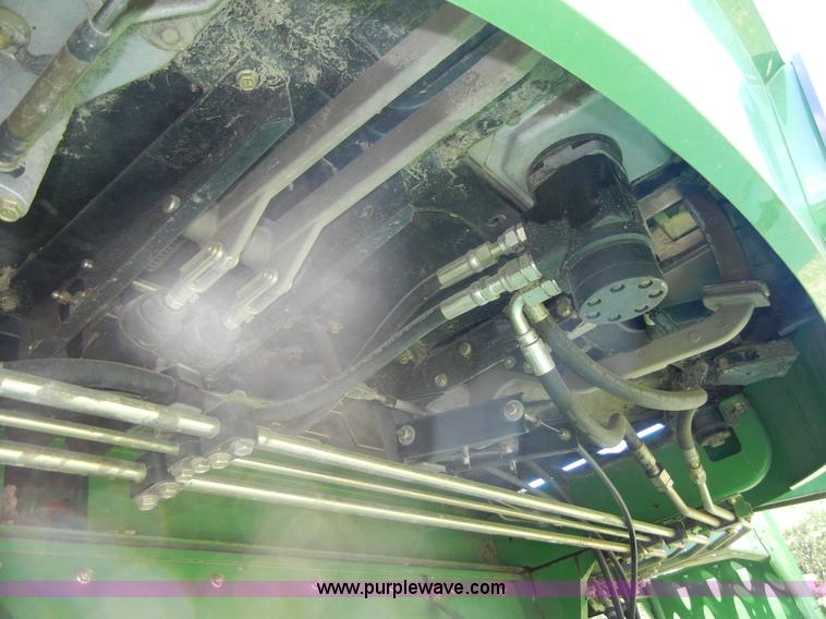 image for item A2109 John Deere 9500 combine