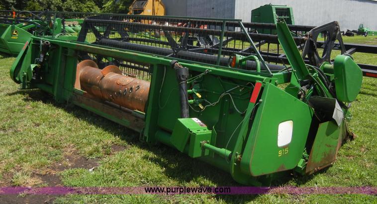 image for item A2110 John Deere 915 15' flex head