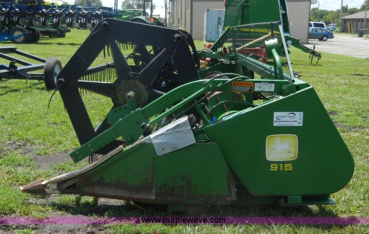 image for item A2110 John Deere 915 15' flex head