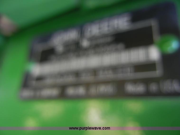 image for item A2111 2004 John Deere 567 round baler