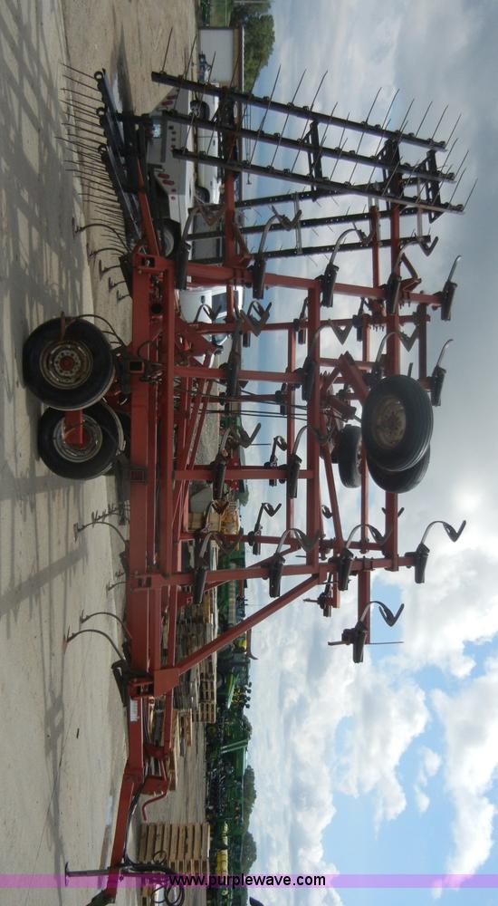 image for item A2115 Case IH 4800 Vibra shank field cultivator