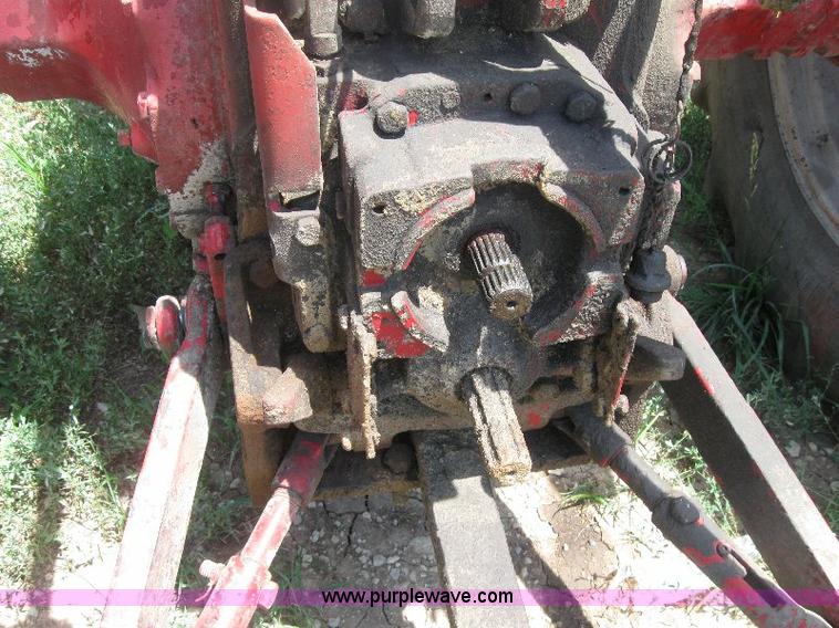 image for item A2507 1964 Farmall 706 tractor