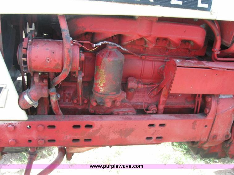image for item A2507 1964 Farmall 706 tractor