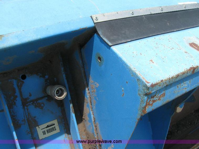 image for item A2508 Shelbourne CX84 27' stripper header