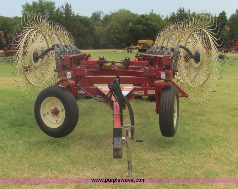 image for item A3613 2009 H&S BF16 bi-fold rake
