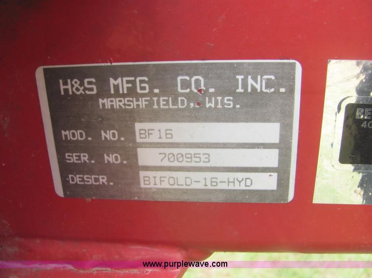 image for item A3613 2009 H&S BF16 bi-fold rake