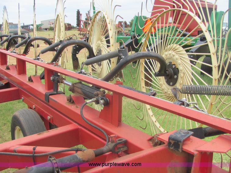 image for item A3613 2009 H&S BF16 bi-fold rake