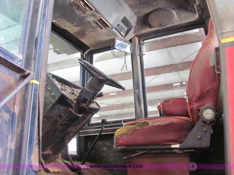 image for item A3678 1979 Versatile 855 tractor