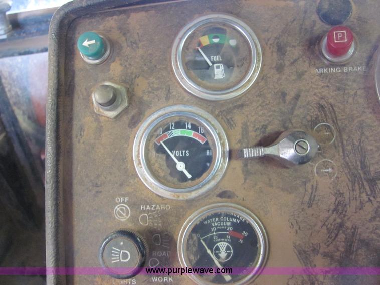 image for item A3678 1979 Versatile 855 tractor