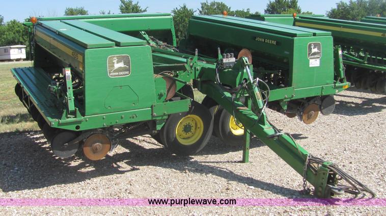 image for item A3681 1995 John Deere 455 35' folding drill