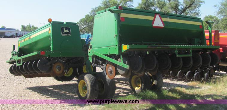 image for item A3681 1995 John Deere 455 35' folding drill