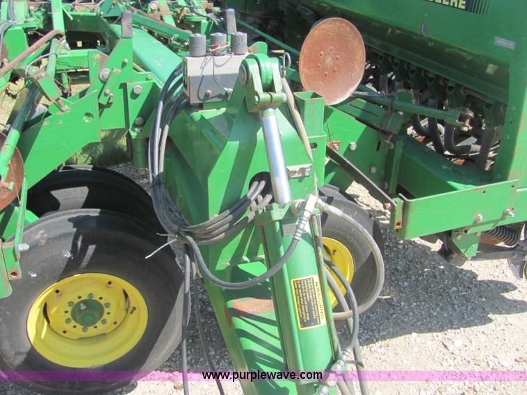 image for item A3681 1995 John Deere 455 35' folding drill