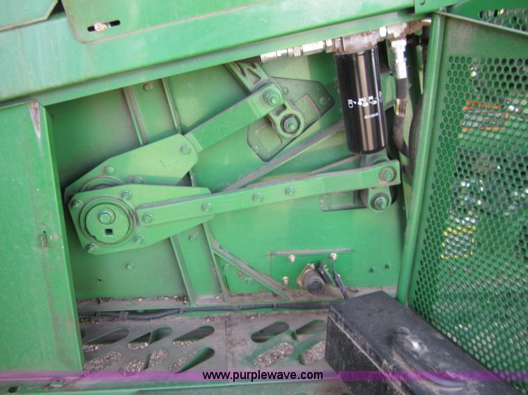 image for item A3750 2009 John Deere 9770 STS combine