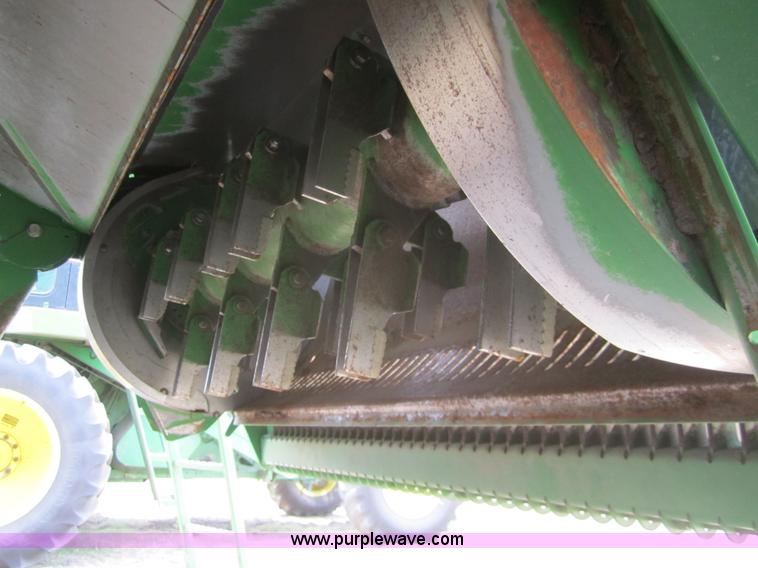 image for item A3750 2009 John Deere 9770 STS combine