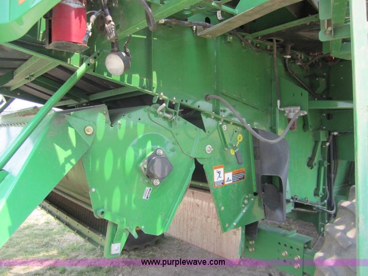 image for item A3750 2009 John Deere 9770 STS combine