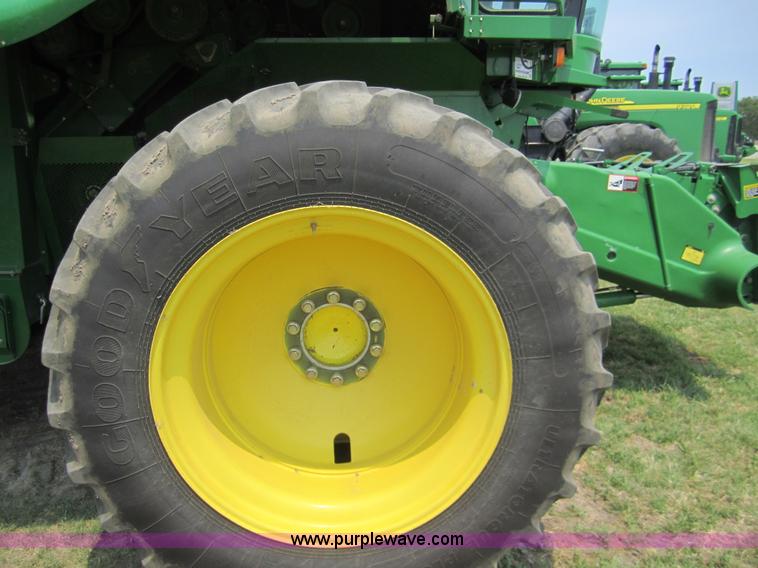 image for item A3750 2009 John Deere 9770 STS combine