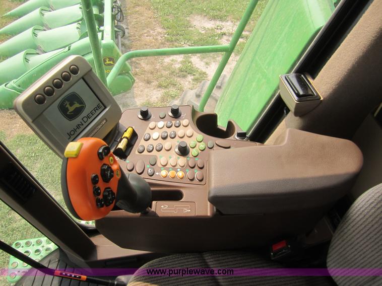 image for item A3751 2008 John Deere 9770 STS combine