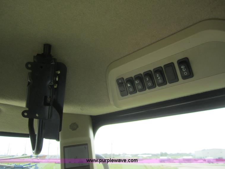 image for item A3751 2008 John Deere 9770 STS combine