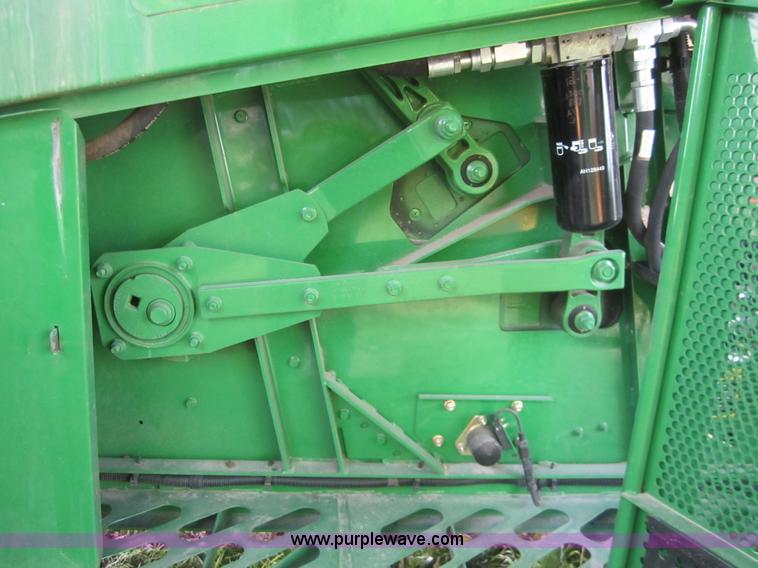 image for item A3751 2008 John Deere 9770 STS combine
