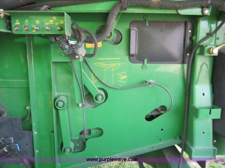 image for item A3751 2008 John Deere 9770 STS combine