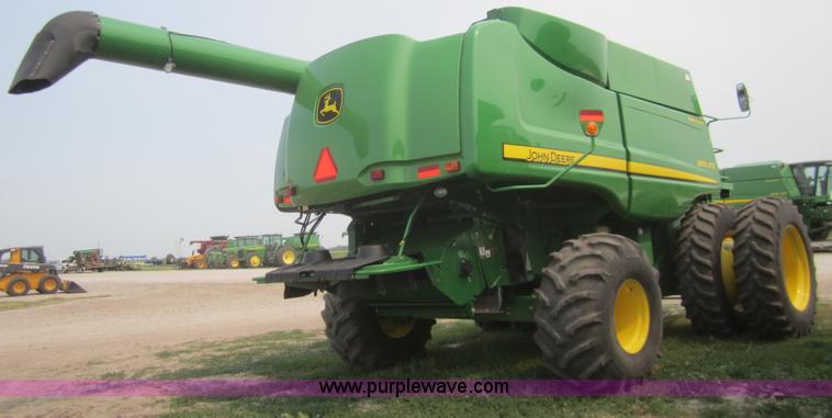 image for item A3752 2008 John Deere 9870 STS combine