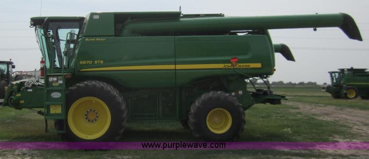image for item A3752 2008 John Deere 9870 STS combine