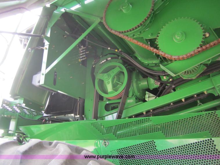 image for item A3752 2008 John Deere 9870 STS combine
