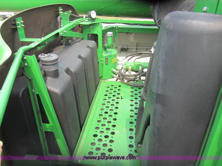 image for item A3752 2008 John Deere 9870 STS combine