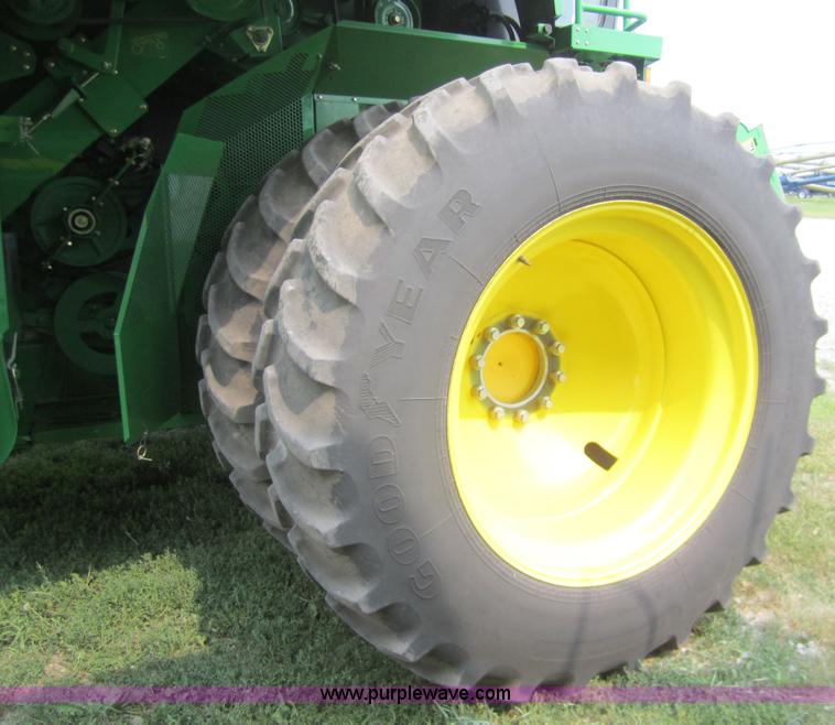image for item A3752 2008 John Deere 9870 STS combine