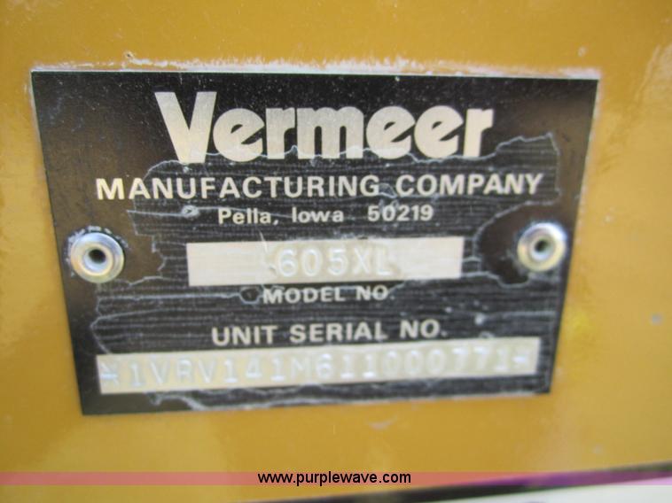 image for item A3770 2001 Vermeer 605XL round baler