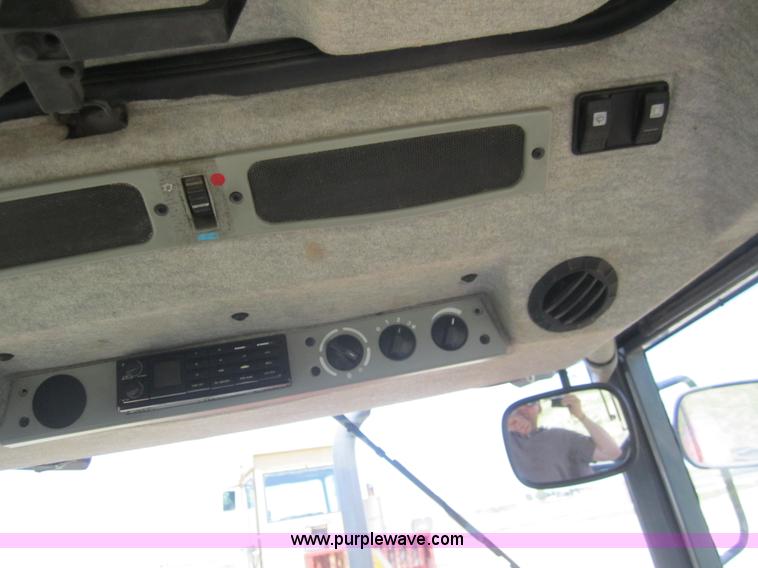 image for item A3771 1998 Massey-Ferguson 4253 tractor with belly mower