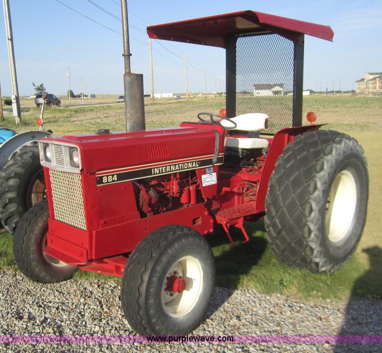 image for item A3773 1984 International 884 tractor