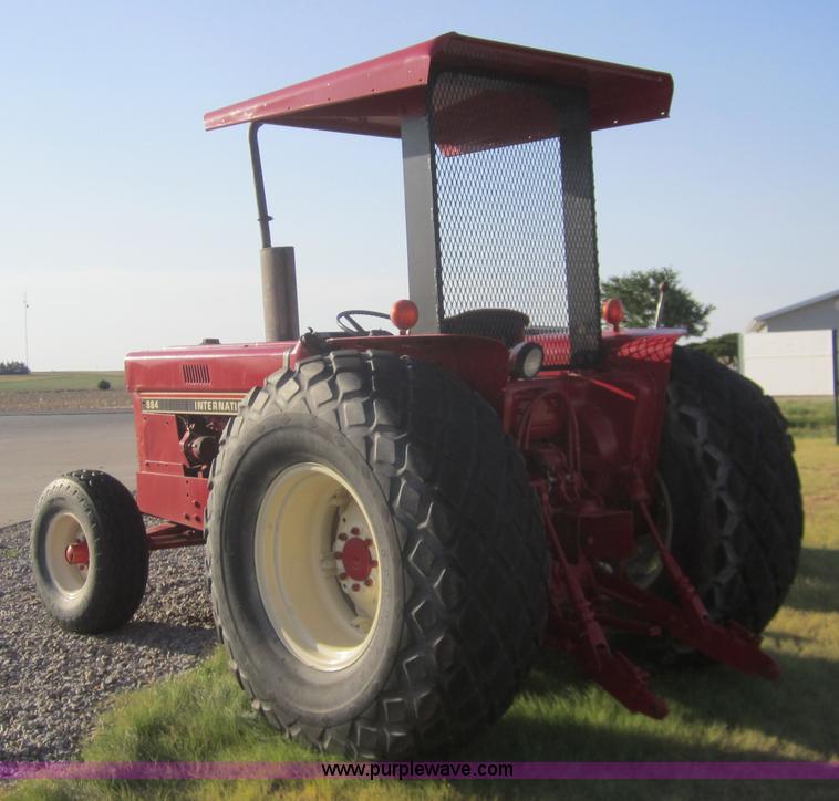 image for item A3773 1984 International 884 tractor
