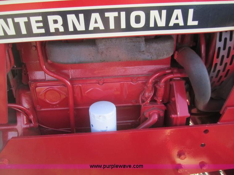 image for item A3773 1984 International 884 tractor
