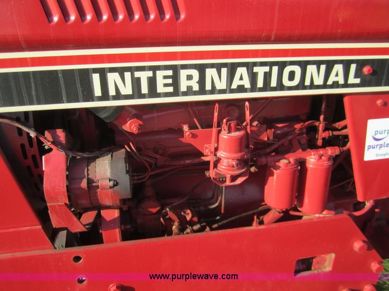 image for item A3773 1984 International 884 tractor